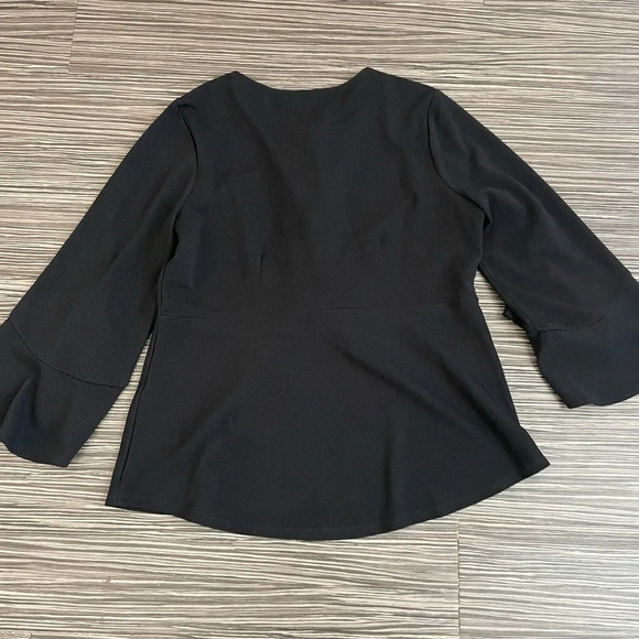 Womens By Chicoc’s Size 2 Tunic Long Ruffle Sleeve Front Lace Up Blouse - Picture 6 of 6